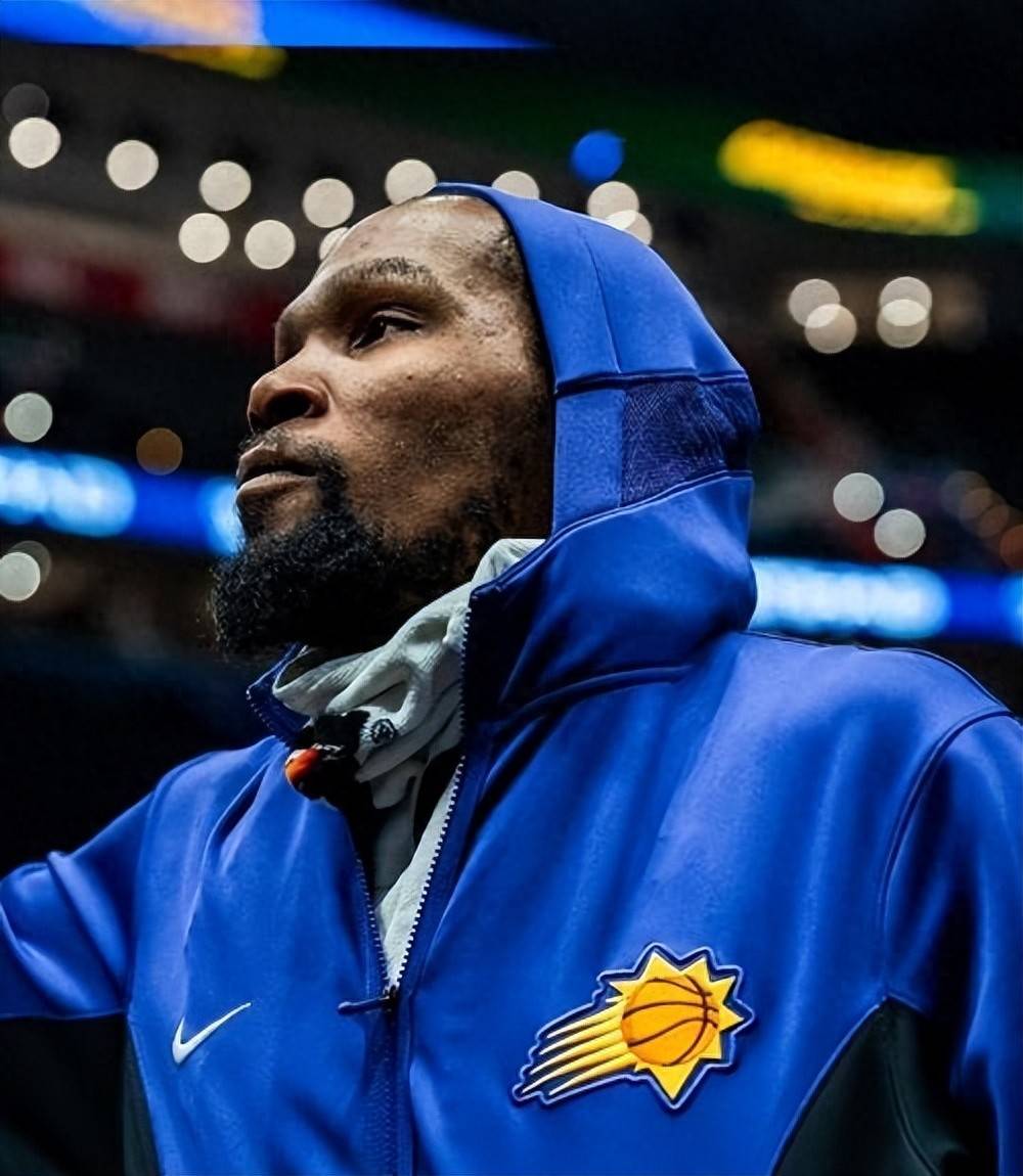 也是对当下 也是对当下